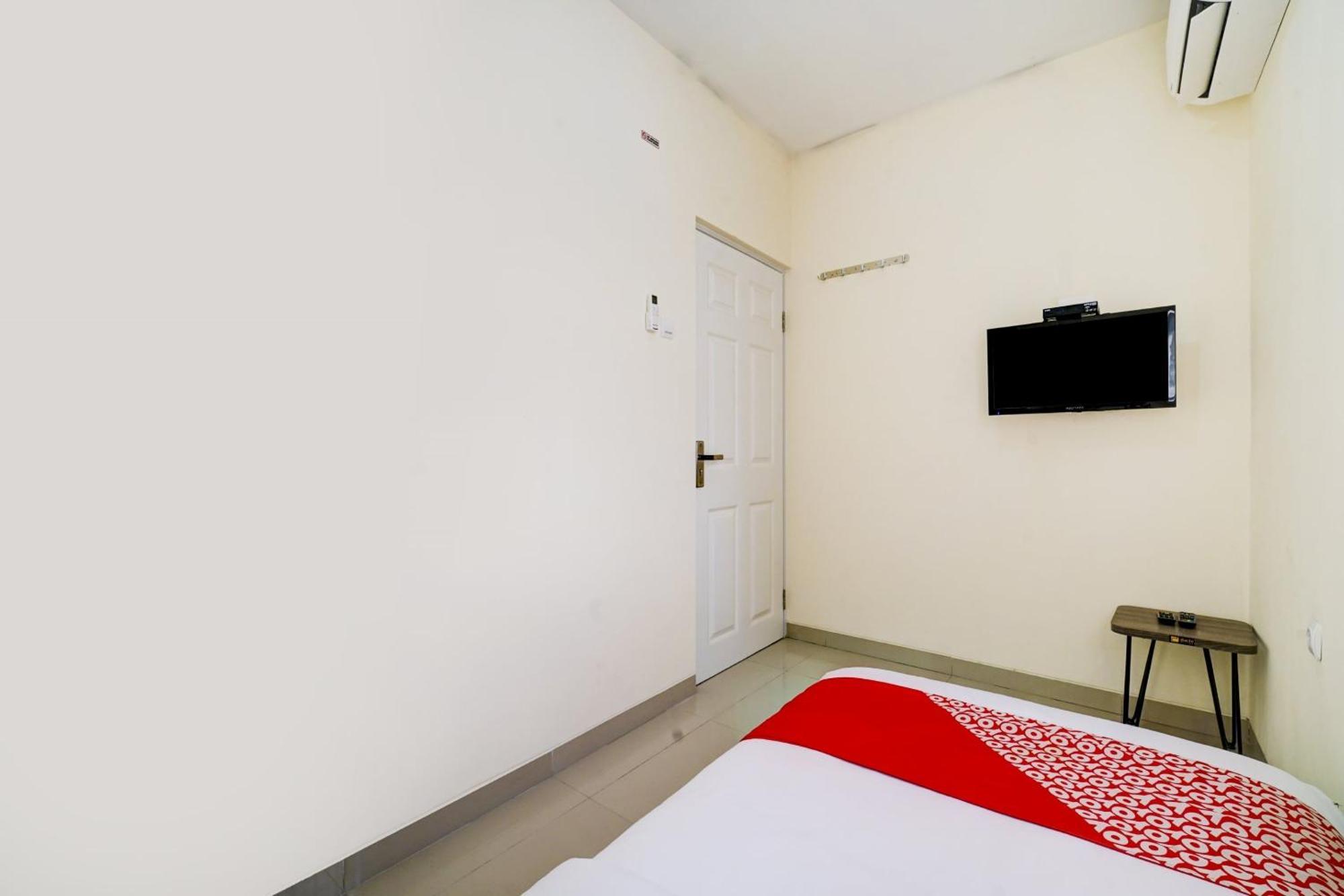 Super Oyo 90778 River Inn Malioboro ยอกยาการ์ตา ภายนอก รูปภาพ
