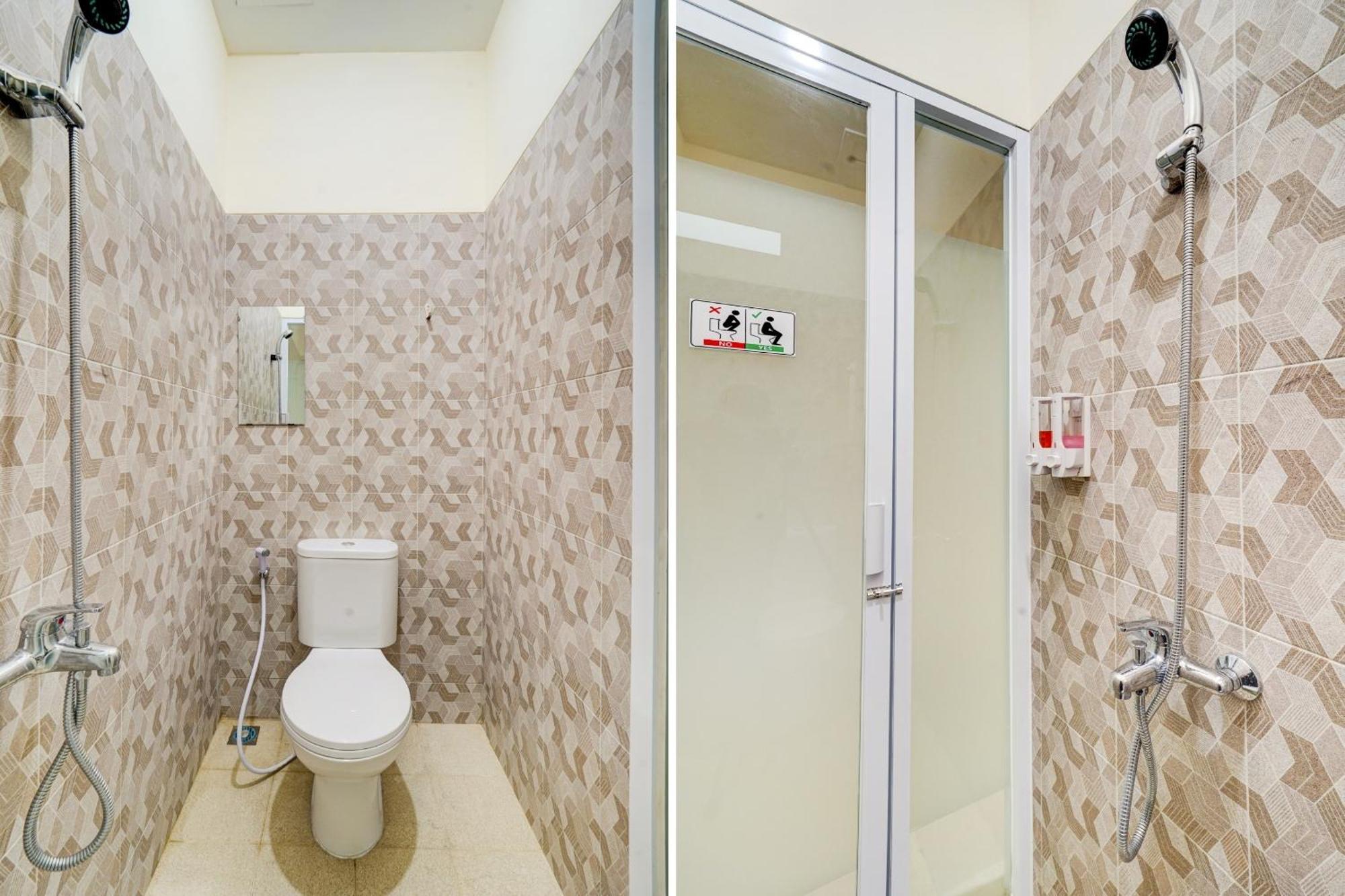 Super Oyo 90778 River Inn Malioboro ยอกยาการ์ตา ภายนอก รูปภาพ