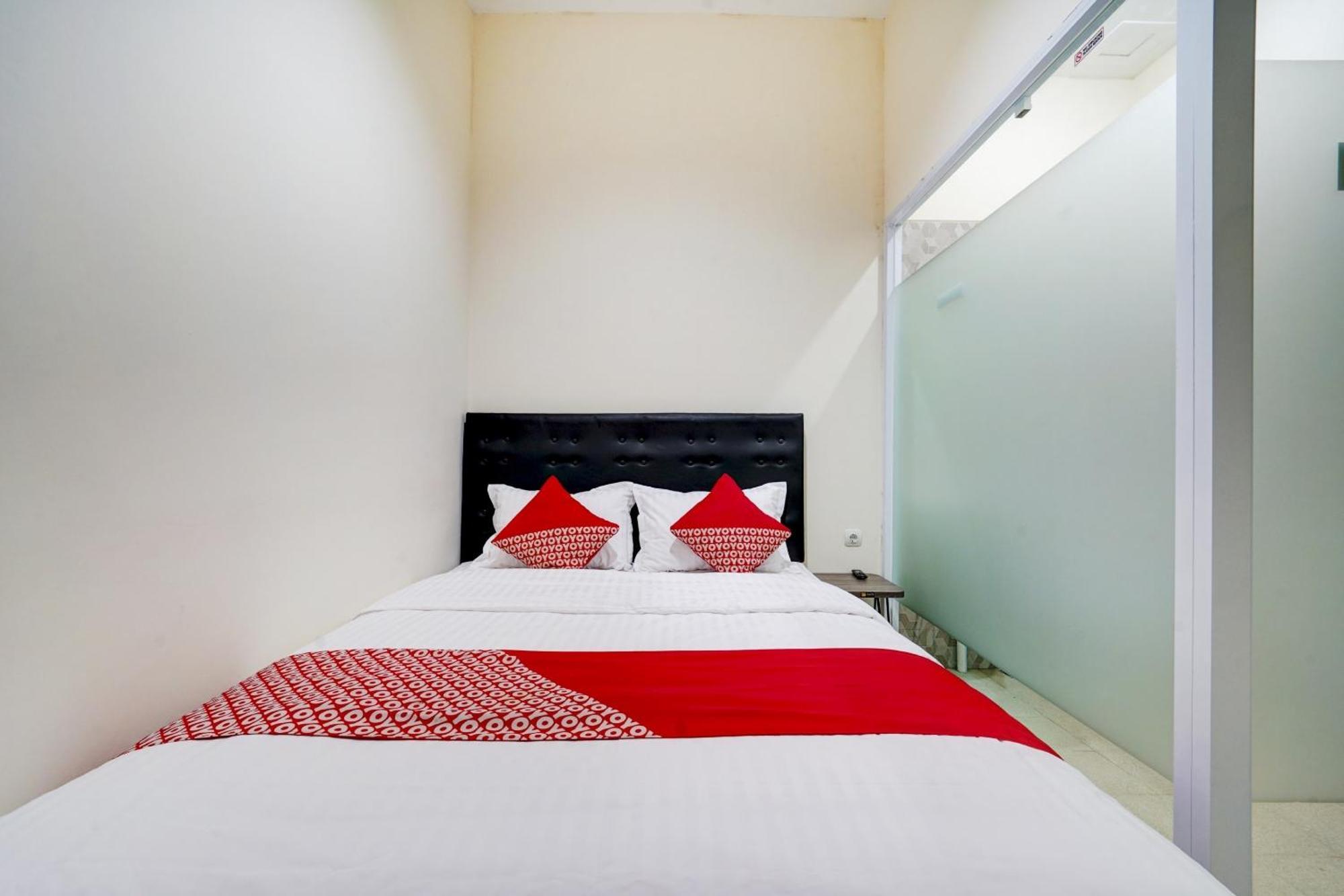 Super Oyo 90778 River Inn Malioboro ยอกยาการ์ตา ภายนอก รูปภาพ