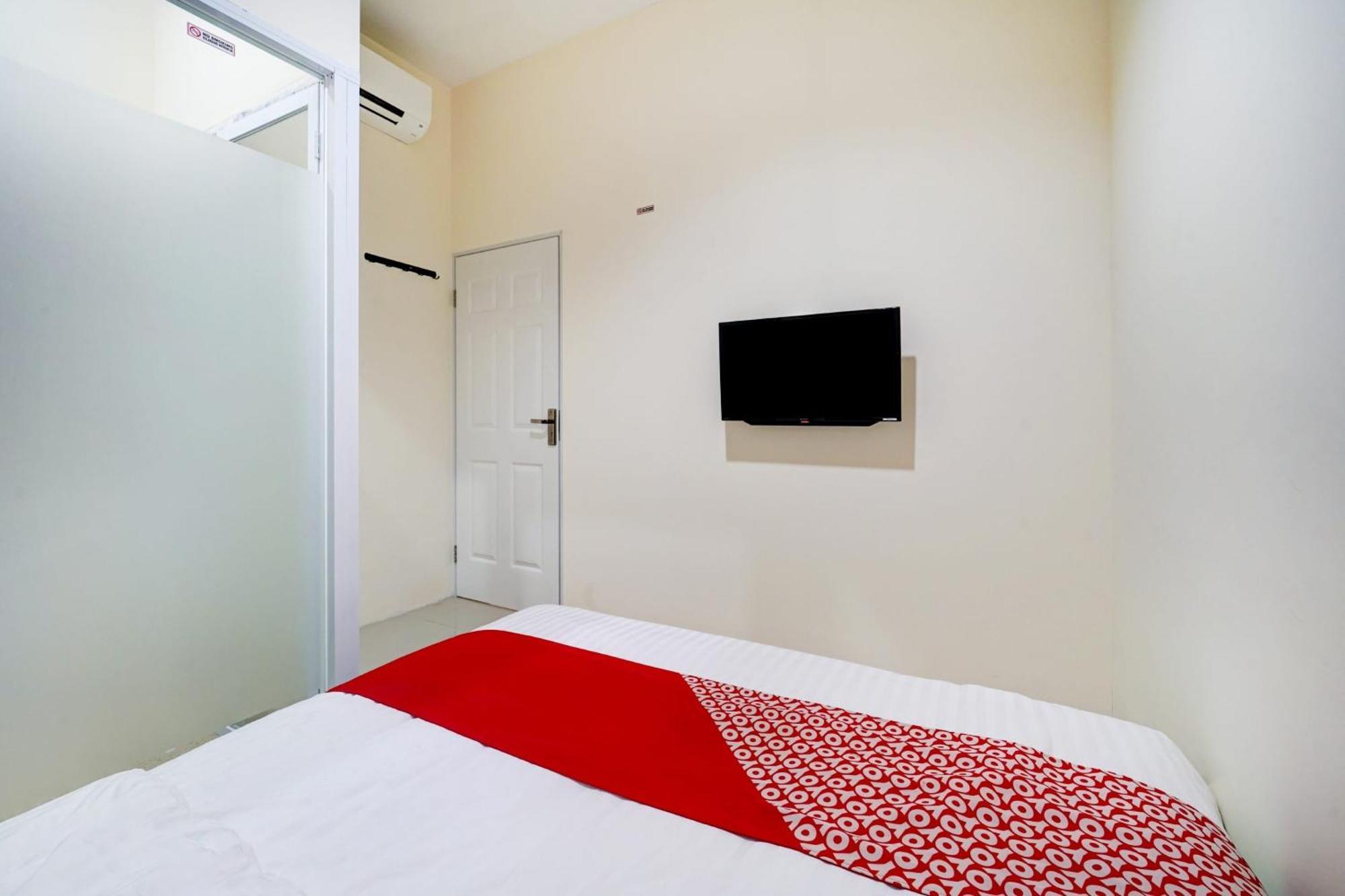 Super Oyo 90778 River Inn Malioboro ยอกยาการ์ตา ภายนอก รูปภาพ